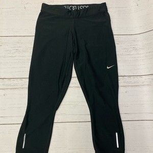 Nike Cropped Dri-Fit Capri Leggings